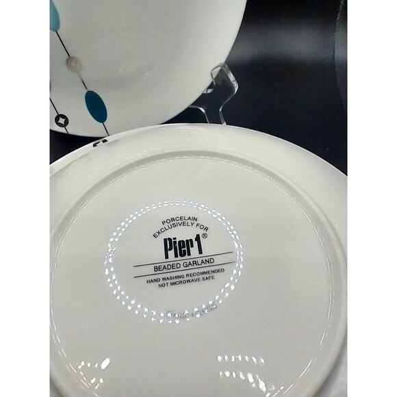 Pier 1 Beaded Garland Salad Plates 4 Blue/Silver + 2 Green/Silver 7.5" Porcelain - Picture 6 of 8